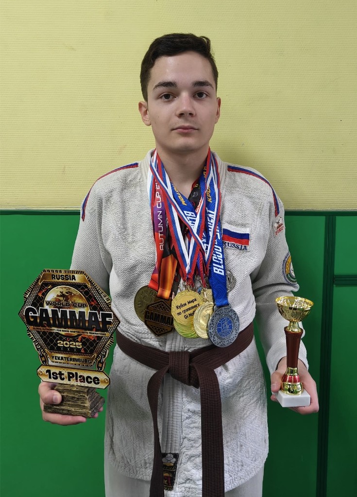 Романо Максим Георгиевич